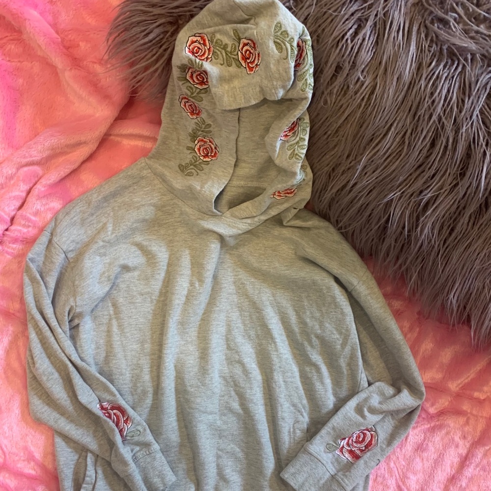 Grey sweatshirt with floral detail